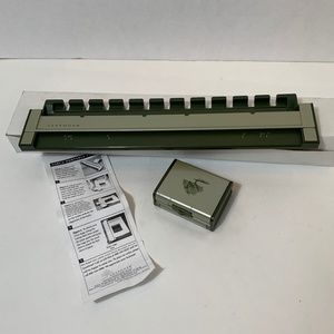 NEW!! Levenger Circa Portable 11-Hole Punch (ADS1465)